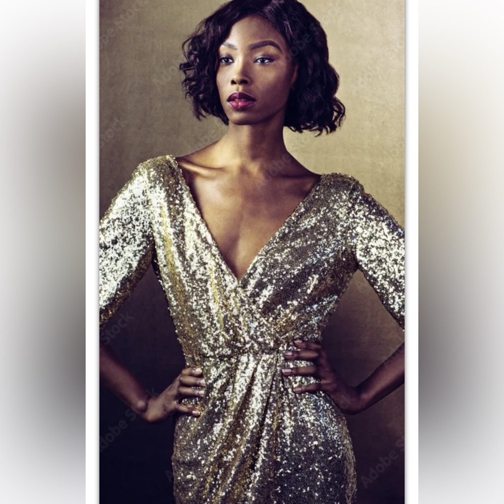 Hollywood Style ⭐️Gold sequin Slit dress long sleeve MIni size S